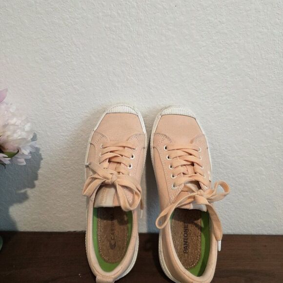 CARIUMA - Women's Pantone Peach Fuzz Canvas Sneakers Sz 7 - Picture 5 of 8